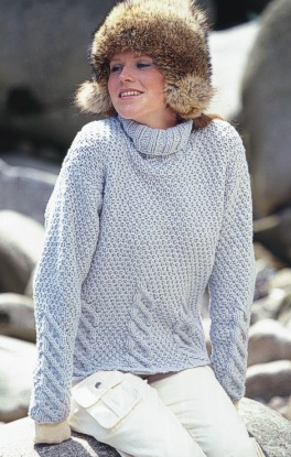 Pullover aus blauer Wolle